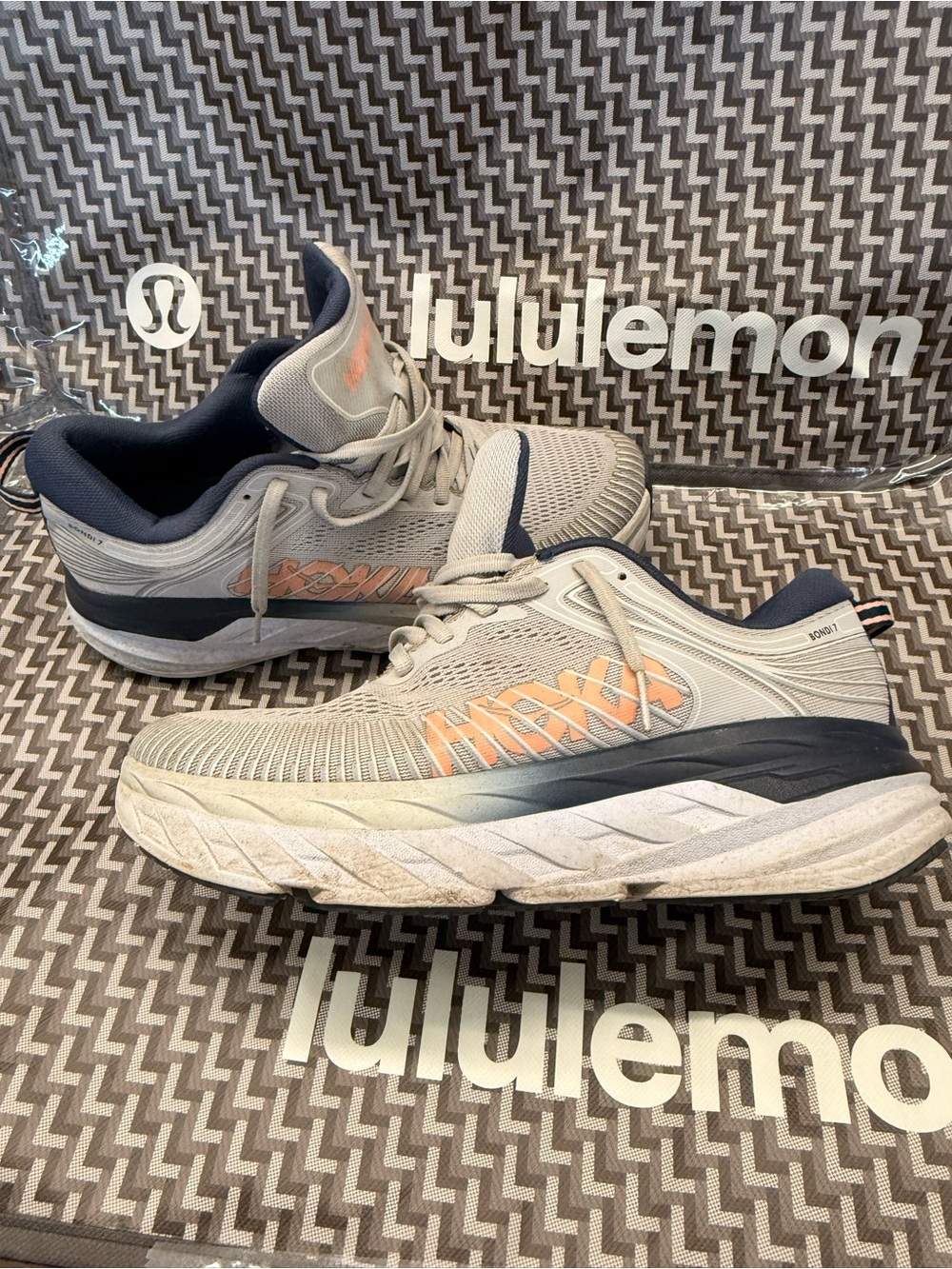 Hoka Bondi 7 Neutral Running Shoes - Light Gray with Navy & Coral